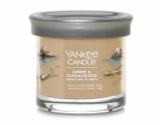 Svíčka ve skleněném válci Yankee Candle, Ambra a santalové dřevo, 122 g