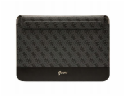 Guess 4G Metal Logo Computer Sleeve 14", černá Guess Saffiano Triangle Metal Logo Computer sleeve je perfektní obal pro notebook s úhlopříčkou displeje až do 13/14"" Obal vyrobený z imitace kůže s je