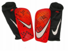 Nike  Mercurial Lite CR7 chrániče holení FJ4869-696