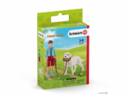 Schleich 42478 Procházka s retrívrem