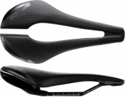 Selle Italia Sedlo SELLE ITALIA SP-01 BOOST KIT CARBONIO SUPERFLOW L (id match - L3) carbon/keramic 7x9, fiber-tek, 166g černá (NOVINKA)