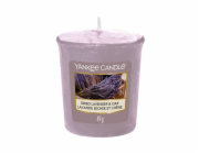 Svíčka Yankee Candle, Sušená levandule a dub, 49 g