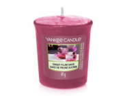 Svíčka Yankee Candle, Sladké švestkové saké, 49g