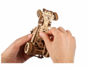 Ugears 3D dřevěné mechanické puzzle The Hot Rod Furious